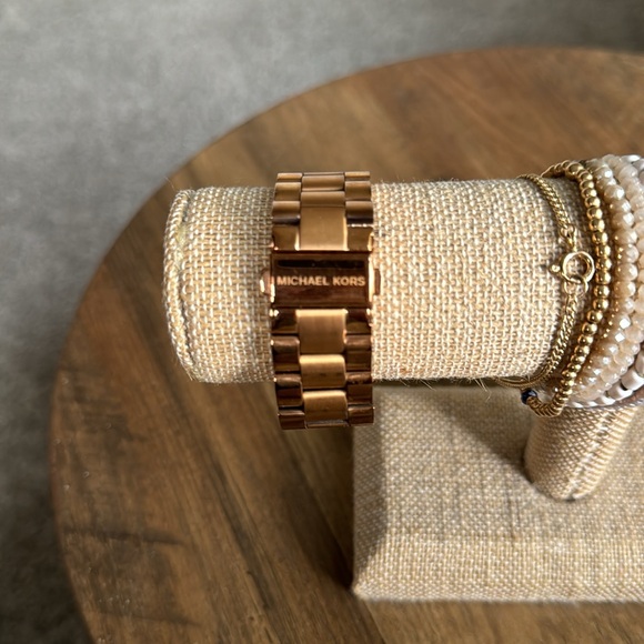 Gorgeous ROSE GOLD Michael Kors women’s watch. - Picture 2 of 6